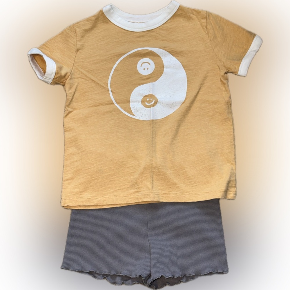 Little Co by Lauren Conrad Smiley face Yin Yang T-Shirt and ruffle shorts Set